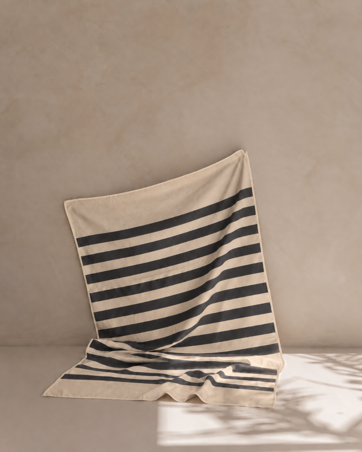 Quick Dry Black & Cream Towel | Sand Society