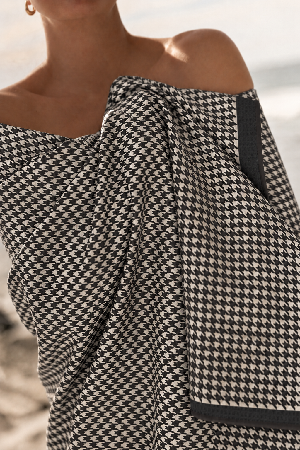 Mode Sand Free Beach Towel