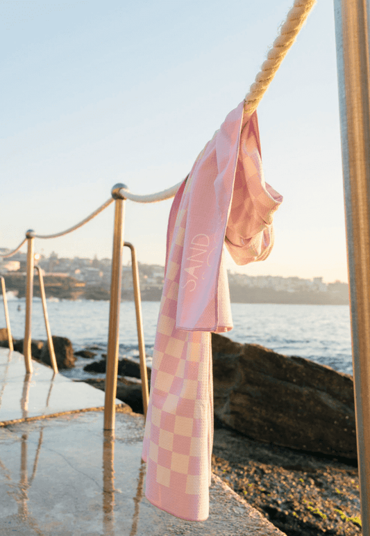 What is a sand-free beach towel?